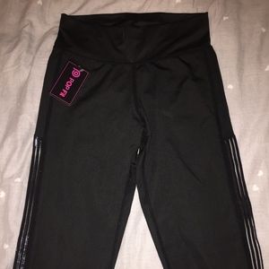 BNWT black mesh workout leggings!